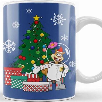 Baskı Dükkanı Sandy Cheeks Around The Christmas Tree Spongebob Kupa