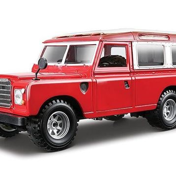 Bburago 1:24 Land Rover Series II Model Araba