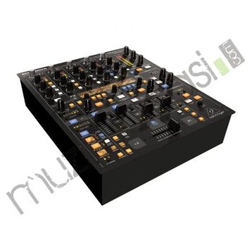 Behringer DDM4000 DJ Mikser