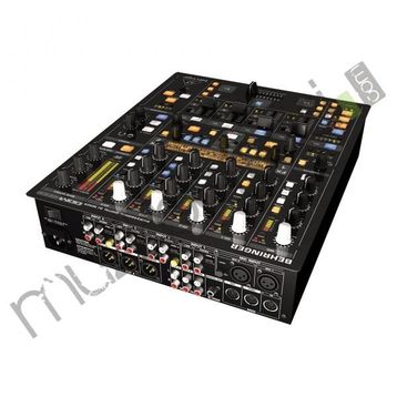 Behringer DDM4000 DJ Mikser