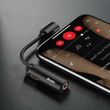 Benks U40 2 in 1 Lightning Audio Adapter