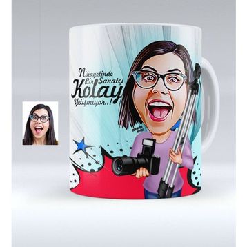 BK Kişiye Özel Bayan Fotoğraf Sanatçısı Karikatürlü Beyaz Kupa Bardak