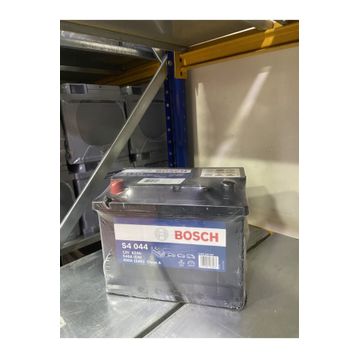 Bosch 12V 62 Ah 540 A Akü