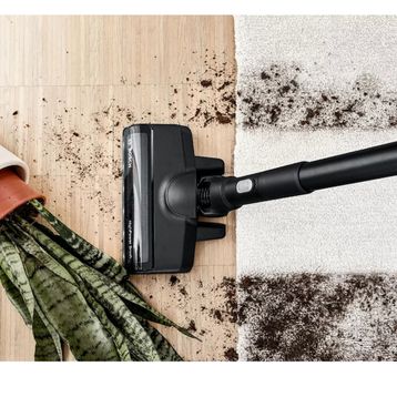 Bosch BBS8214 18 V Dikey Şarjlı Süpürge