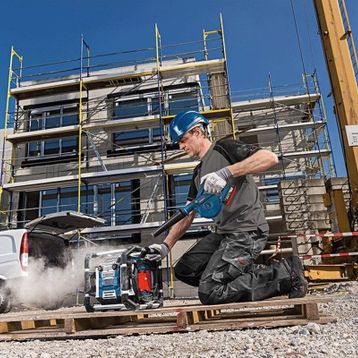 Bosch Professional GBL 18V-120 18V 4 Ah Çift Akülü Üfleyici
