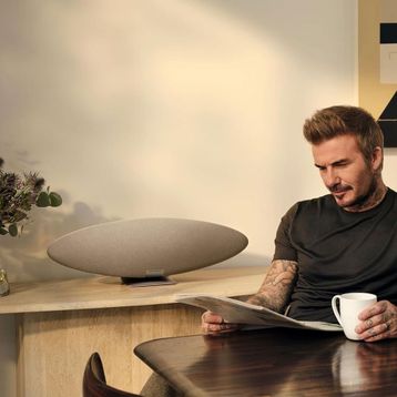 Bowers & Wilkins Zeppelin Pro Edition Solar Gold Hoparlör