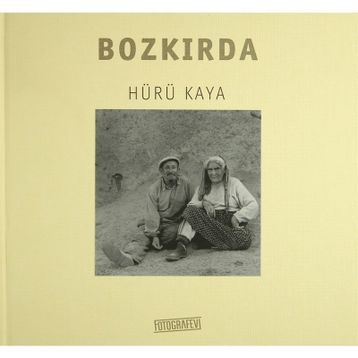 Bozkırda - Hürü Kaya