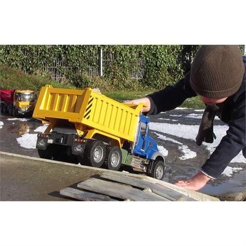 Bruder BRU-2823 Mack Granite Damperli Kamyon