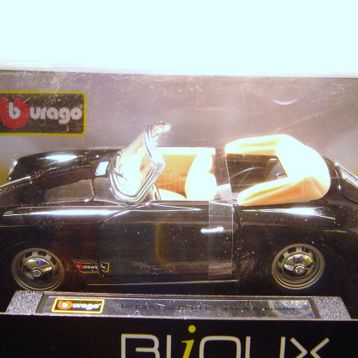 Burago Porsche 356 B Cabriolet 1:24 Model Araç