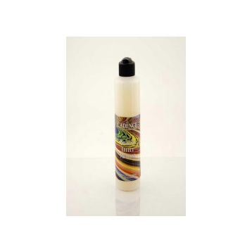 Cadence 250 ml Pouring Effect