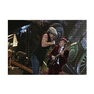 Cakapuzzle ACDC Angus ve Malcolm Young Sahnede 120 Parça Ahşap Puzzle