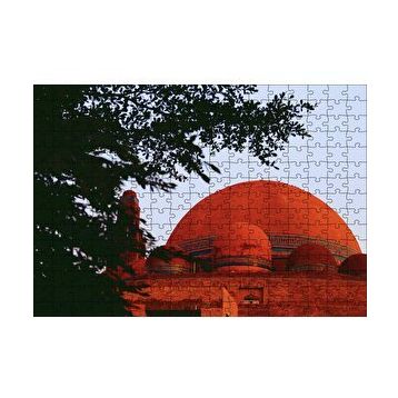 Cakapuzzle Ağaçların Arasından Kızıl Kubbe 120 Parça Ahşap Puzzle