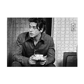 Cakapuzzle Al Pacino Elinde Kahve Fincanı 120 Parça Ahşap Puzzle