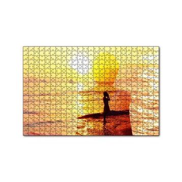 Cakapuzzle Altın Rengi Güneş Okyanus ve Sahildeki Kız 120 Parça Ahşap Puzzle