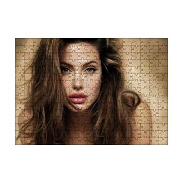 Cakapuzzle Angelina Jolie Baygın Bakış 120 Parça Ahşap Puzzle