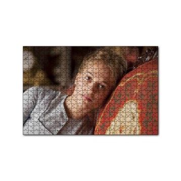 Cakapuzzle Anna Karenina Koltuktaki Kız 120 Parça Ahşap Puzzle