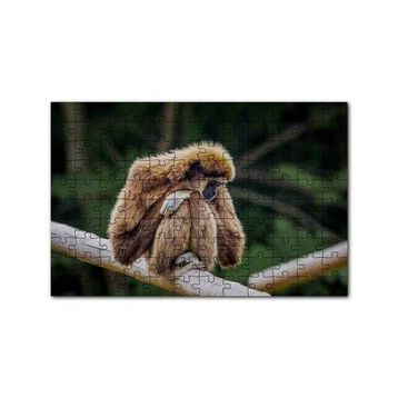 Cakapuzzle Bambu Üzerinde Dinlenen Gibbon Maymunu 120 Parça Ahşap Puzzle