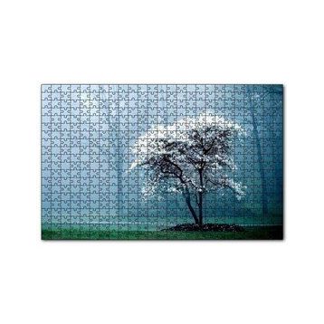 Cakapuzzle Beyaz Çiçekli Ağaç ve Arkada Sisli Orman 120 Parça Ahşap Puzzle