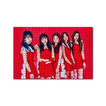 Cakapuzzle Black Pink Kore Pop Hizmetçi Üniformalı 120 Parça Ahşap Puzzle