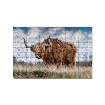Cakapuzzle Bozkırda Kahverengi Yak Öküzü ve Bulutlar 120 Parça Ahşap Puzzle