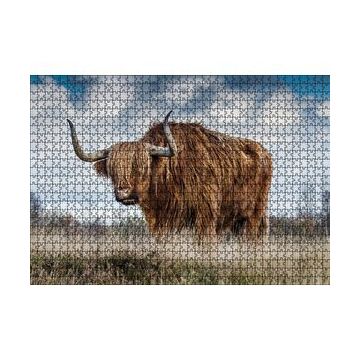 Cakapuzzle Bozkırda Kahverengi Yak Öküzü ve Bulutlar 120 Parça Ahşap Puzzle