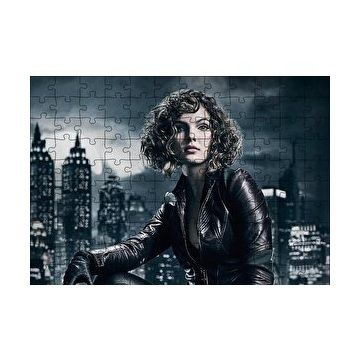 Cakapuzzle CatWoman Camren Bicondova 120 Parça Ahşap Puzzle