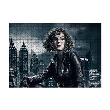 Cakapuzzle CatWoman Camren Bicondova 120 Parça Ahşap Puzzle