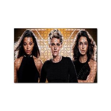 Cakapuzzle Charlienin Melekleri Yakın Plan 120 Parça Ahşap Puzzle