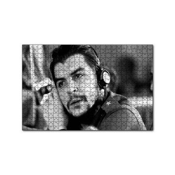 Cakapuzzle Che Guevara Kulaklıklı 120 Parça Ahşap Puzzle
