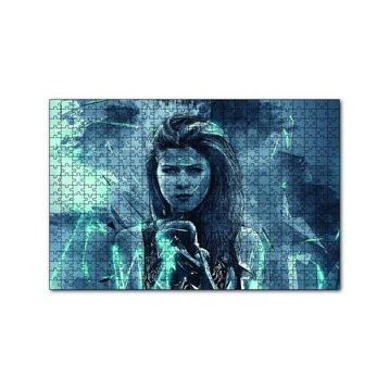 Cakapuzzle Elma Sunan Güzel Kadın 120 Parça Ahşap Puzzle