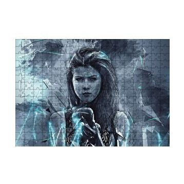Cakapuzzle Elma Sunan Güzel Kadın 120 Parça Ahşap Puzzle