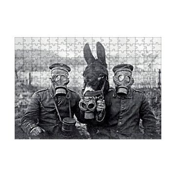 Cakapuzzle Gaz Maskeli Askerler ve Eşek SB 120 Parça Ahşap Puzzle