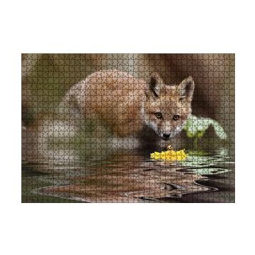 Cakapuzzle Göldeki Sarı Çiçeği İzleyen Yavru Tilki 120 Parça Ahşap Puzzle