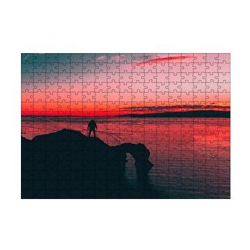 Cakapuzzle Günbatımı Sahil Kayalıklar ve Yalnız Adam Silüeti 120 Parça Ahşap Puzzle