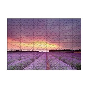 Cakapuzzle Günbatımında Lavanta Tarlaları ve Kızıl Gökler 120 Parça Ahşap Puzzle