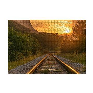 Cakapuzzle Günbatımında Parlayan Raylar 120 Parça Ahşap Puzzle