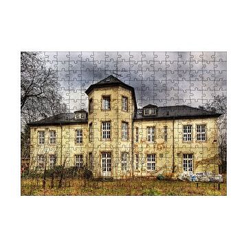 Cakapuzzle Hayaletli Terkedilmiş Şato 120 Parça Ahşap Puzzle