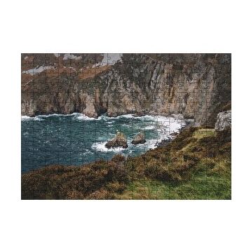 Cakapuzzle Hırçın Deniz ve Koyun Sonunda Kayalıklar 120 Parça Ahşap Puzzle