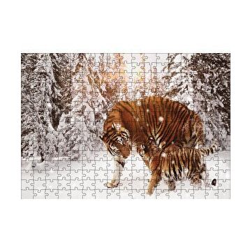 Cakapuzzle Kaplan ve Yavrusu Karda 120 Parça Ahşap Puzzle