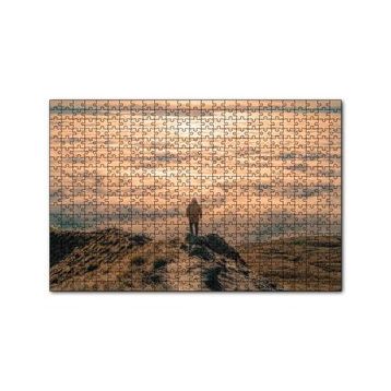 Cakapuzzle Kayalar Üstündeki Adam ve Bulutlar 255 Parça Puzzle
