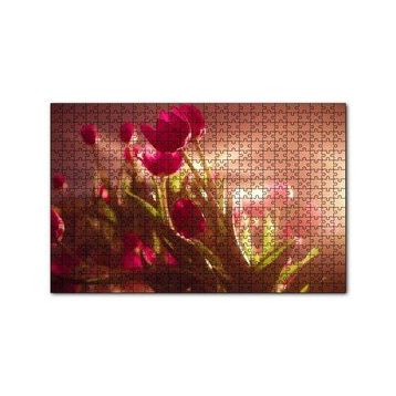 Cakapuzzle Kırmızı Laleler ve Yeşil Yapraklar Güneş Işığı 120 Parça Puzzle