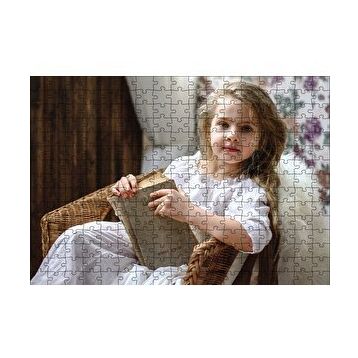Cakapuzzle Kitap Okuyan Kız Çocuğu 120 Parça Ahşap Puzzle