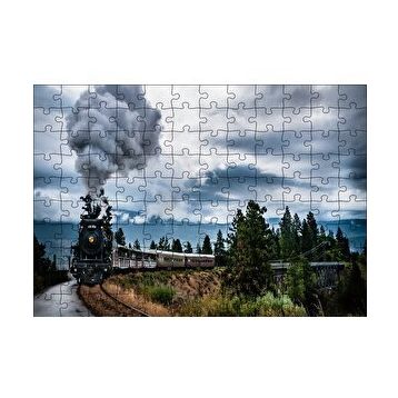Cakapuzzle Kıvrılarak İlerleyen Kara Tren ve Dumanı 120 Parça Ahşap Puzzle