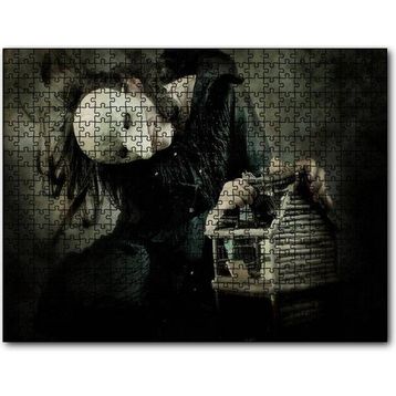 Cakapuzzle Korkunç Maskeli Yaratık ve Mini Ağaç Kulübesi 255 Parça Puzzle