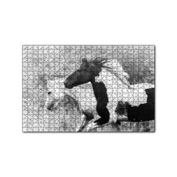 Cakapuzzle Koşan Siyah Beyaz Atlar Görseli 120 Parça Ahşap Puzzle