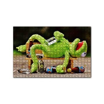 Cakapuzzle Kurbağa Kermit Bankta Sızmış 120 Parça Ahşap Puzzle