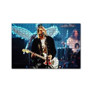 Cakapuzzle Kurt Cobain Sahnede Şarkılarıyla 255 Parça Puzzle