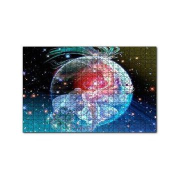 Cakapuzzle Kuşağında Oturan Kız ve Yıldızlar 120 Parça Ahşap Puzzle