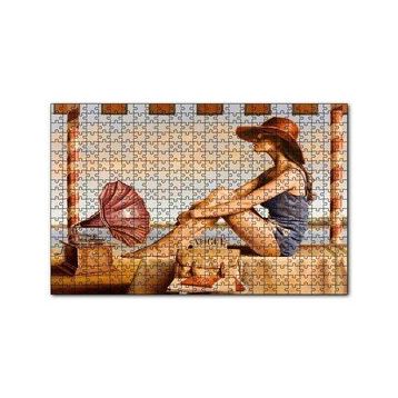 Cakapuzzle Lacivert Mayolu Kadın ve Gramofon 120 Parça Ahşap Puzzle