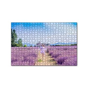 Cakapuzzle Lavanta Tarlaları Arasındaki Kız 120 Parça Ahşap Puzzle